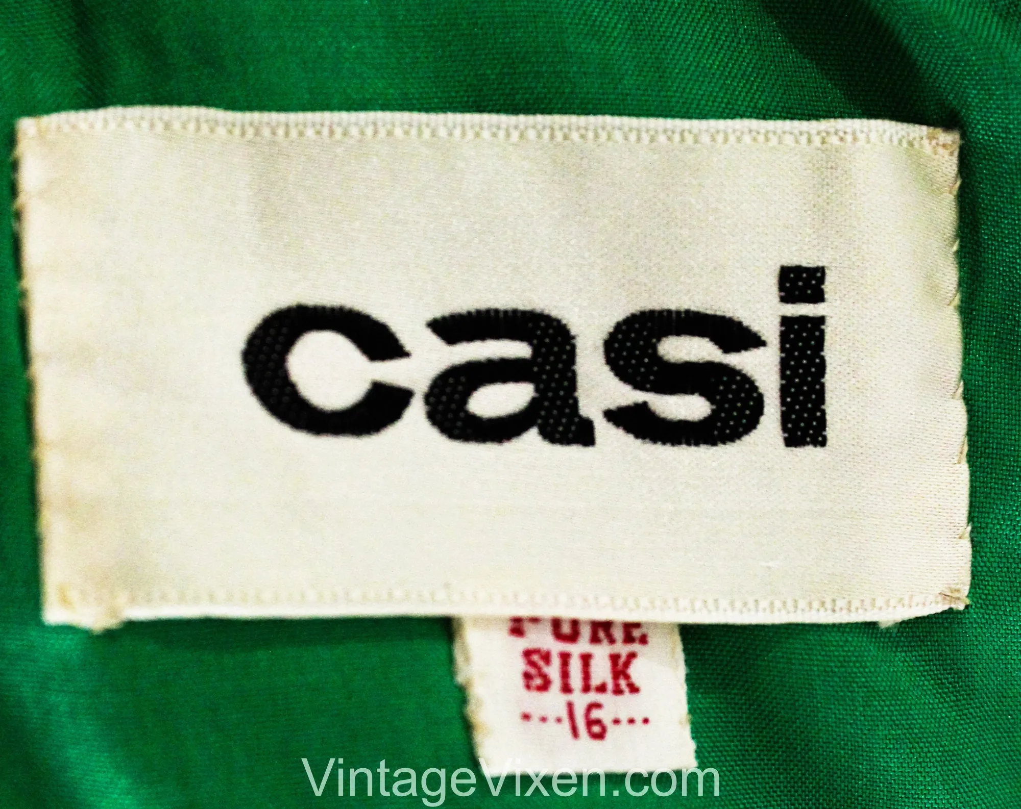 As Is Size 12 Green Asian Dress - Large 1960s Emerald Sheath with Border Chinese Characters Embroidery - Far East 60s - Tie Belt - Bust 40