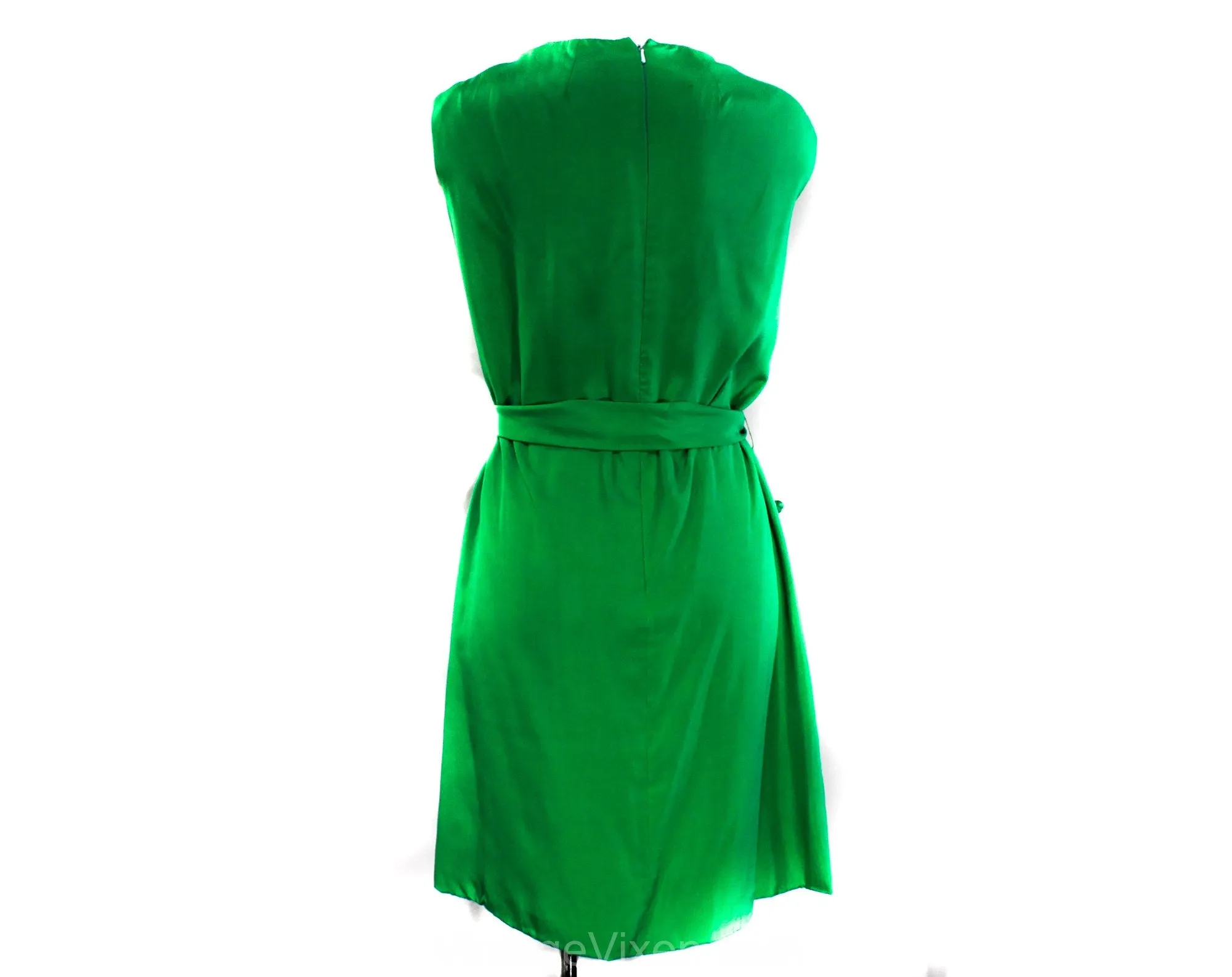 As Is Size 12 Green Asian Dress - Large 1960s Emerald Sheath with Border Chinese Characters Embroidery - Far East 60s - Tie Belt - Bust 40
