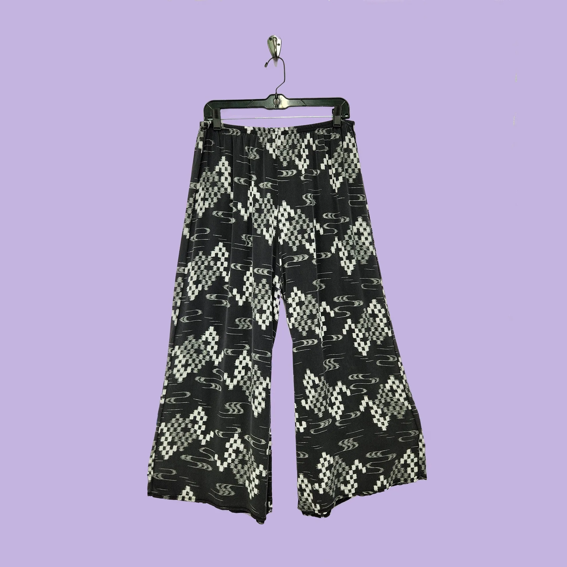 Boat Pants in Black Ikat Printed Silk