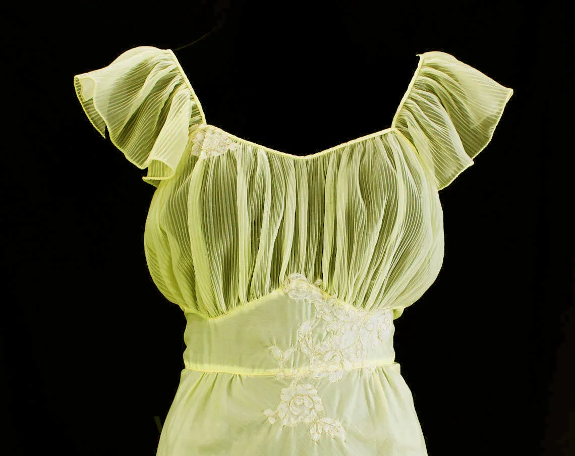 Large 1950s Nightgown - Pretty Sheer Yellow Pleated Lingerie - Filmy Ruffles - Elegant Lace - 50s Trousseau Chic - Size 14 Bust 42 Waist 34