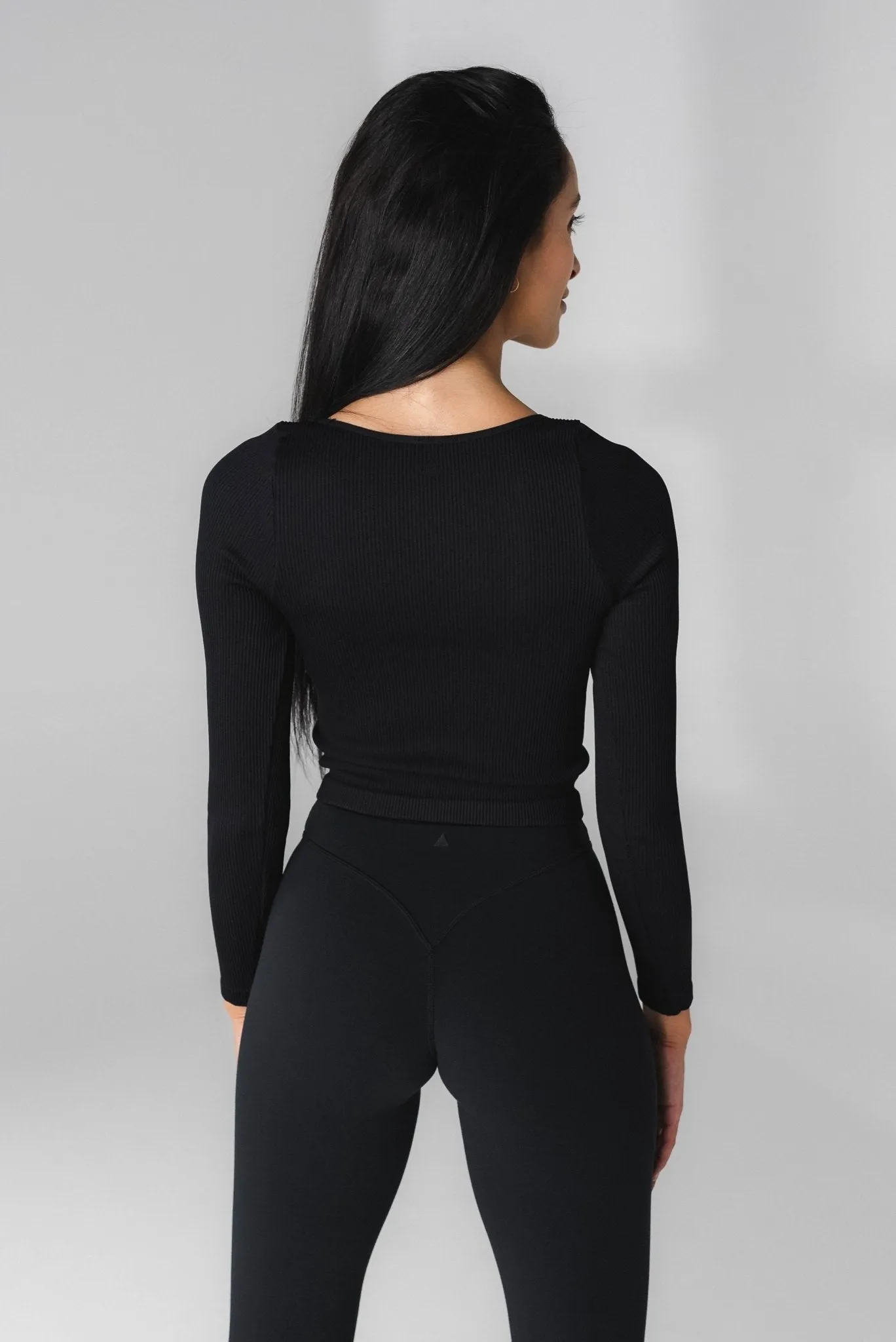 Vitality Synergy V Long Sleeve - Midnight