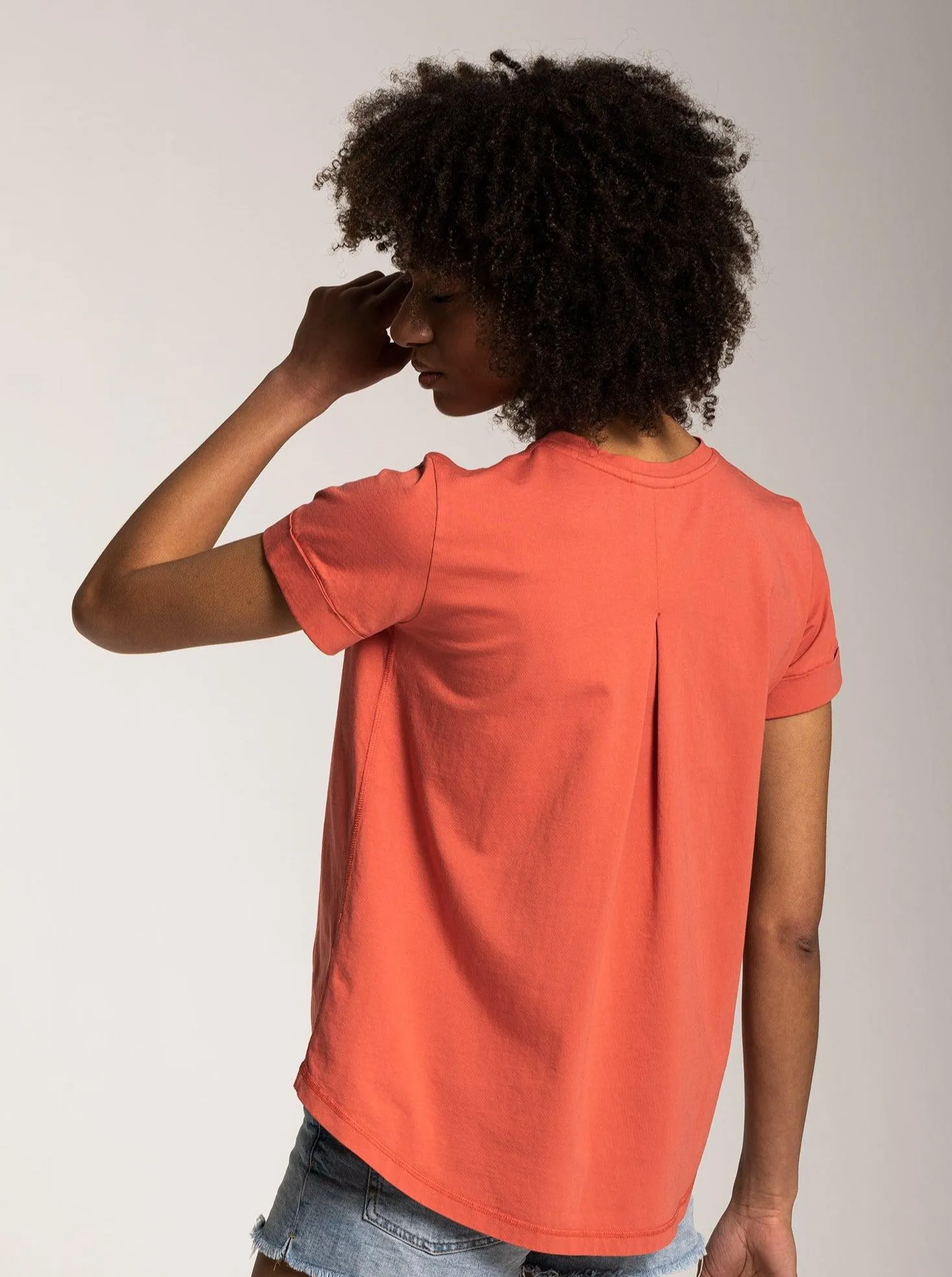Women's Small Logo tailored T-shirt - Coral