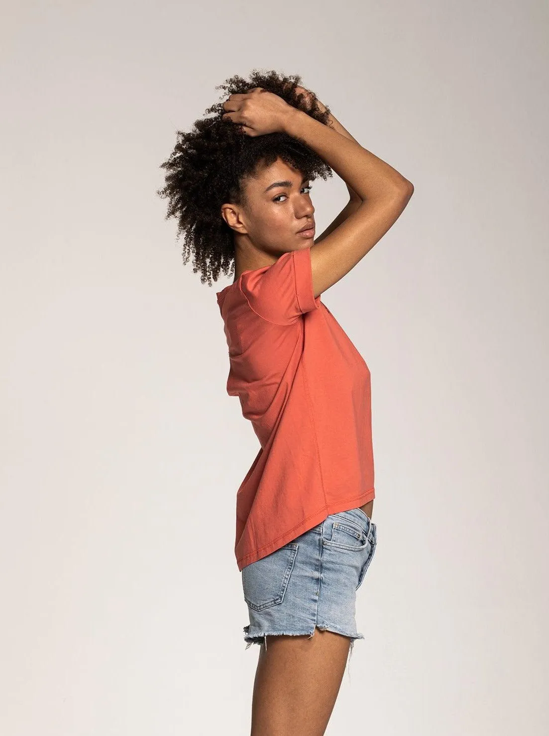 Women's Small Logo tailored T-shirt - Coral