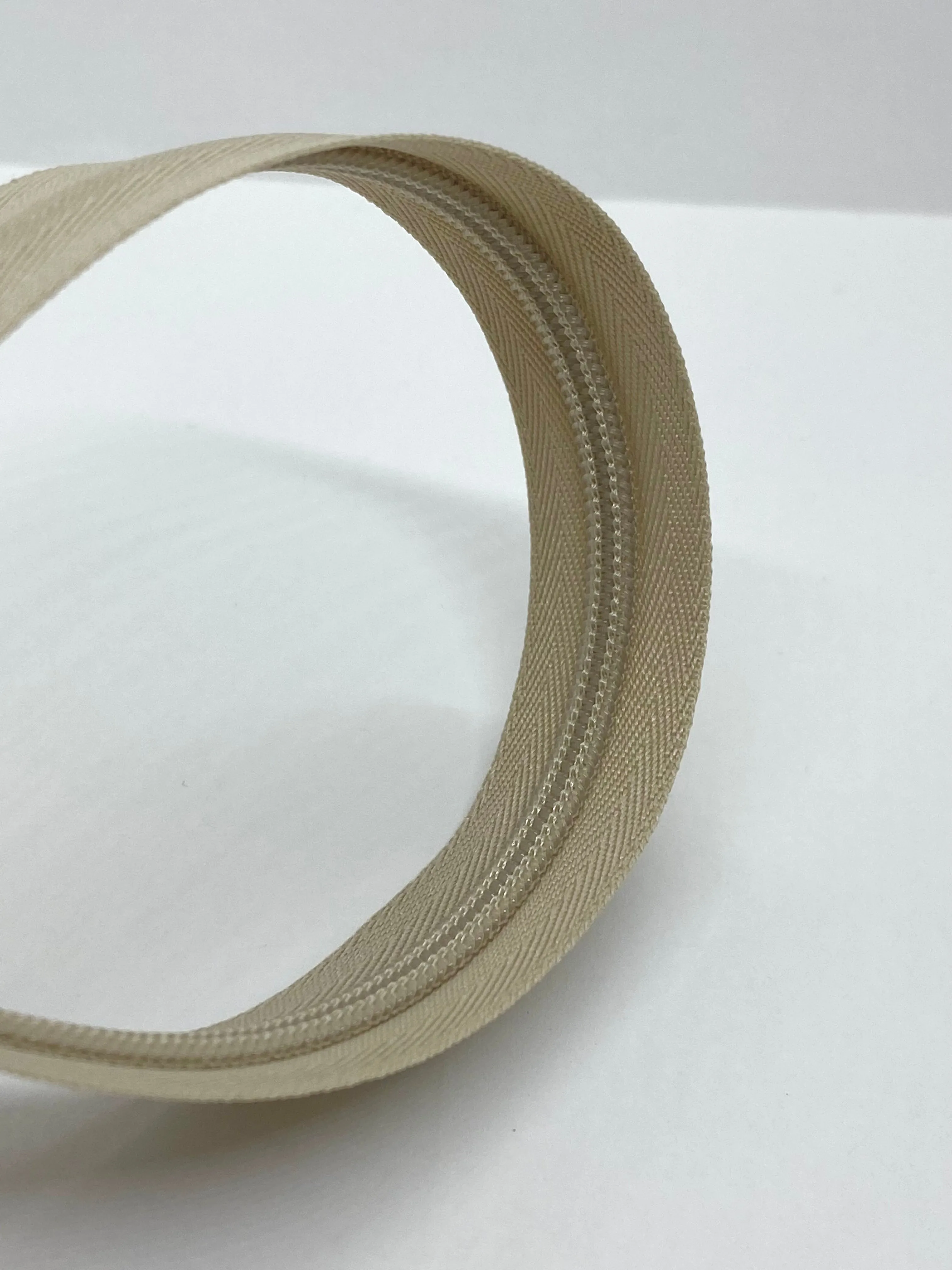 YKK® #3 Nylon Zipper c/e #572